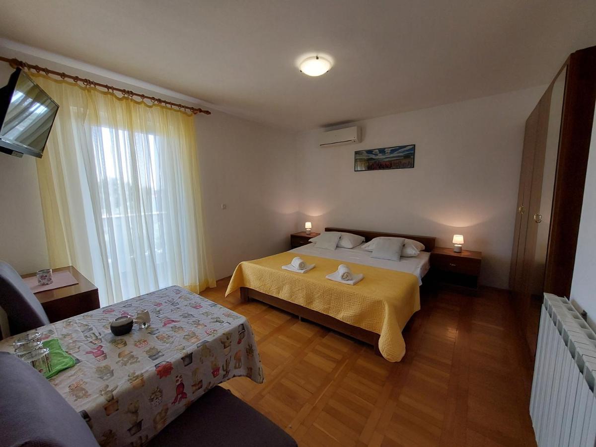 Apartmani Rahela Vodice Exteriér fotografie
